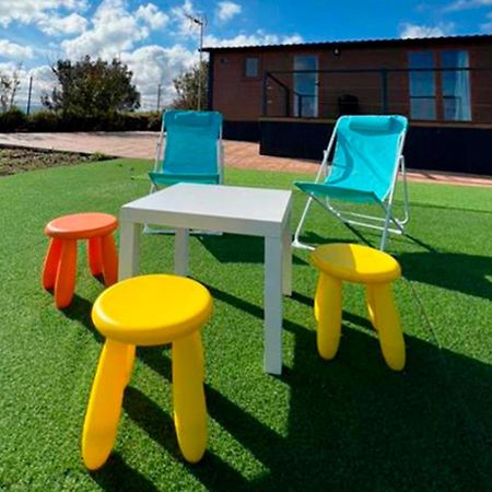 Apartamentos Via Street 3000 Hinojedo Екстер'єр фото